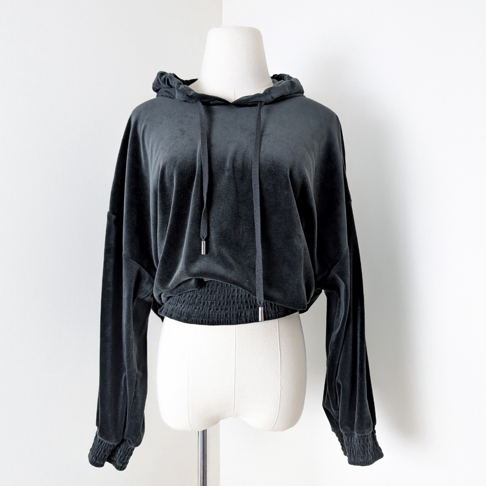 Free with Purchase - Laundry Shelli Segal Plush Hoodie Velvet Velour